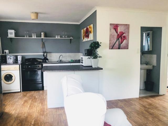 To Let 2 Bedroom Property for Rent in Hout Bay Western Cape